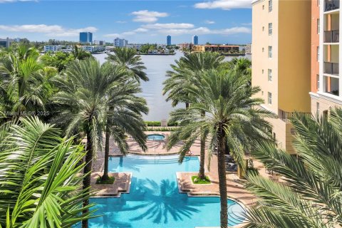 Снять в аренду кондоминиум в Санни-Айлс-Бич, Флорида 2 спальни, 95.13м2, № 1922337 - фото 30