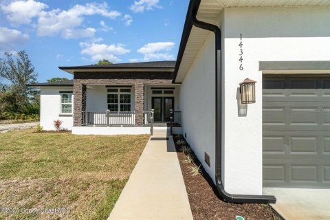 House in Port Charlotte, Florida 4 bedrooms, 208.94 sq.m. № 1545406 - photo 6