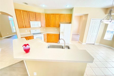 Casa en alquiler en Orlando, Florida, 4 dormitorios, 226.5 m2 № 1838883 - foto 18