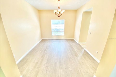Casa en alquiler en Orlando, Florida, 4 dormitorios, 226.5 m2 № 1838883 - foto 12