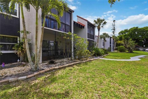 Copropriété à vendre à Sarasota, Floride: 2 chambres, 89.56 m2 № 2390906 - photo 13