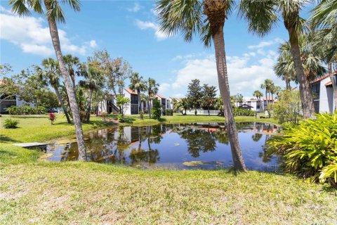 Copropriété à vendre à Sarasota, Floride: 2 chambres, 89.56 m2 № 2390906 - photo 15