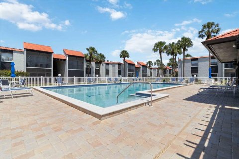 Copropriété à vendre à Sarasota, Floride: 2 chambres, 89.56 m2 № 2390906 - photo 19