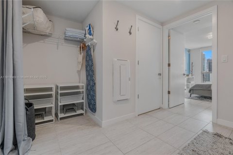 Купить кондоминиум в Майами, Флорида 1 спальня, 72.46м2, № 1927685 - фото 29