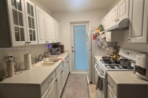 Copropriété à vendre à Miami Beach, Floride: 1 chambre, 57.6 m2 № 2042153 - photo 5