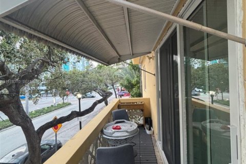 Copropriété à vendre à Miami Beach, Floride: 1 chambre, 57.6 m2 № 2042153 - photo 7