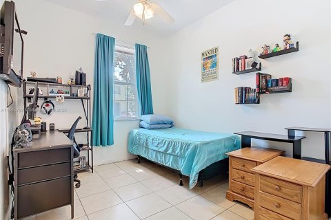 Townhouse in Kissimmee, Florida 3 bedrooms, 110.27 sq.m. № 1727620 - photo 22