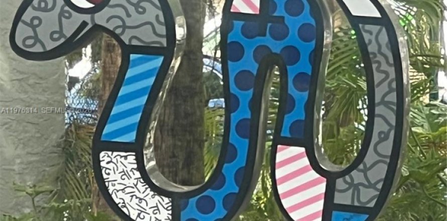 Condo in Miami, Florida, 2 bedrooms  № 2053070