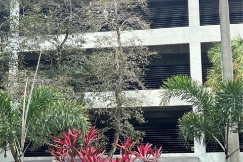 Condo in Miami, Florida, 2 bedrooms  № 2053070 - photo 2