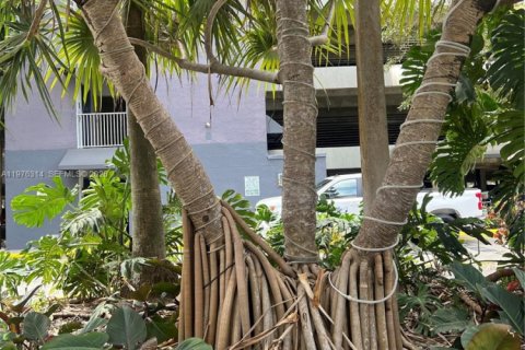 Condo in Miami, Florida, 2 bedrooms  № 2053070 - photo 22