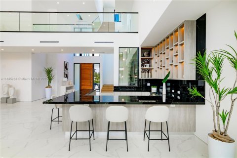 Villa ou maison à louer à Miami, Floride: 7 chambres № 1844172 - photo 19