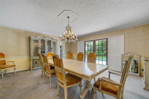 House in Lakeland, Florida 5 bedrooms, 308.99 sq.m. № 2098176 - photo 5