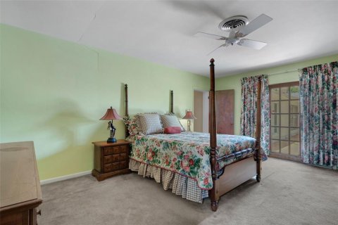 House in Lakeland, Florida 5 bedrooms, 308.99 sq.m. № 2098176 - photo 19