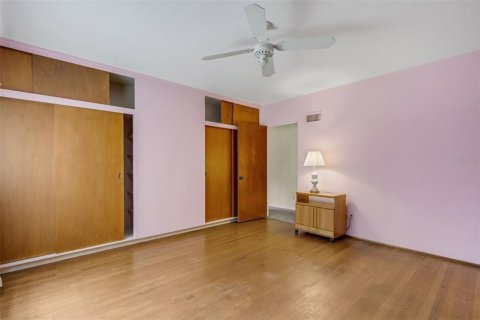 House in Lakeland, Florida 5 bedrooms, 308.99 sq.m. № 2098176 - photo 28