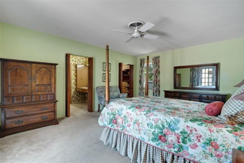 House in Lakeland, Florida 5 bedrooms, 308.99 sq.m. № 2098176 - photo 17