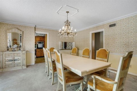 House in Lakeland, Florida 5 bedrooms, 308.99 sq.m. № 2098176 - photo 7