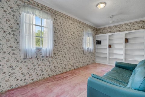 House in Lakeland, Florida 5 bedrooms, 308.99 sq.m. № 2098176 - photo 15