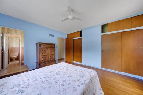 House in Lakeland, Florida 5 bedrooms, 308.99 sq.m. № 2098176 - photo 26
