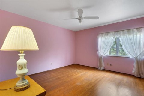 House in Lakeland, Florida 5 bedrooms, 308.99 sq.m. № 2098176 - photo 27