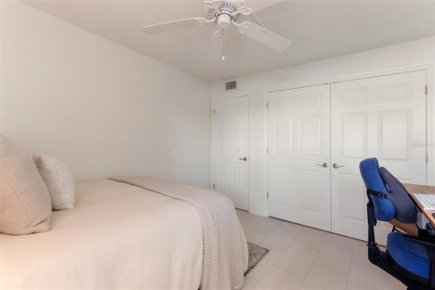 Condo in Tampa, Florida, 2 bedrooms  № 1724493 - photo 19