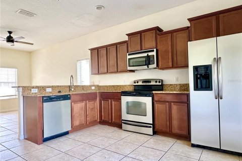 Touwnhouse à louer à Tampa, Floride: 2 chambres, 110.74 m2 № 1824474 - photo 4