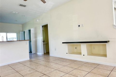 Touwnhouse à louer à Tampa, Floride: 2 chambres, 110.74 m2 № 1824474 - photo 10