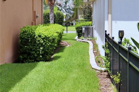 Casa en venta en Kissimmee, Florida, 2 dormitorios, 217.67 m2 № 1851476 - foto 8