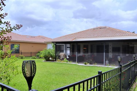 Casa en venta en Kissimmee, Florida, 2 dormitorios, 217.67 m2 № 1851476 - foto 12