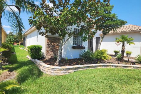 Casa en venta en Kissimmee, Florida, 2 dormitorios, 217.67 m2 № 1851476 - foto 2