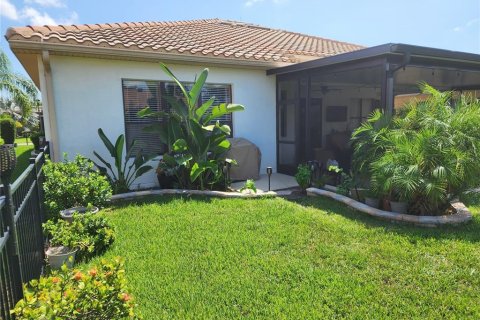 Casa en venta en Kissimmee, Florida, 2 dormitorios, 217.67 m2 № 1851476 - foto 7