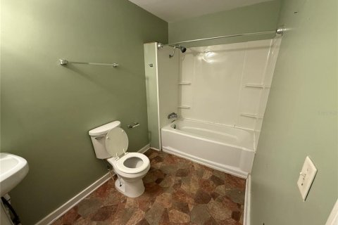 Villa ou maison à louer à Gainesville, Floride: 4 chambres, 131.09 m2 № 1870717 - photo 5