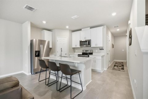 Adosado en venta en Davenport, Florida, 3 dormitorios, 141.68 m2 № 2109282 - foto 9