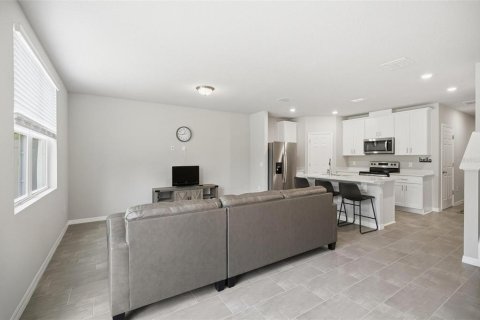 Adosado en venta en Davenport, Florida, 3 dormitorios, 141.68 m2 № 2109282 - foto 14