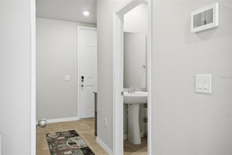 Adosado en venta en Davenport, Florida, 3 dormitorios, 141.68 m2 № 2109282 - foto 25