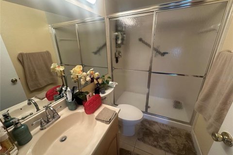 Condo in Orlando, Florida, 2 bedrooms  № 1888566 - photo 15