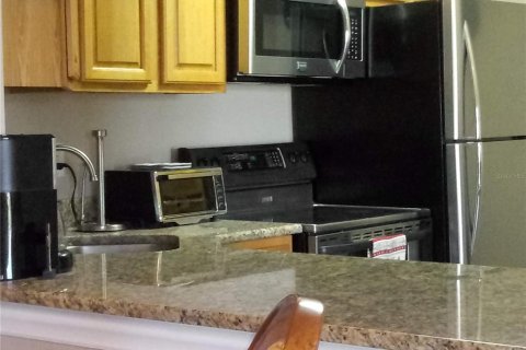 Condo in Orlando, Florida, 2 bedrooms  № 1888566 - photo 2