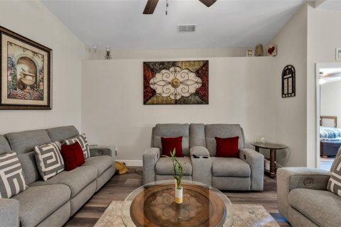 Casa en venta en Lake Wales, Florida, 3 dormitorios, 143.16 m2 № 2103078 - foto 4
