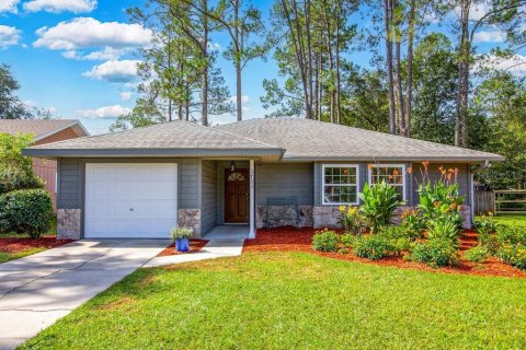House in Gainesville, Florida 3 bedrooms, 119.94 sq.m. № 2329604