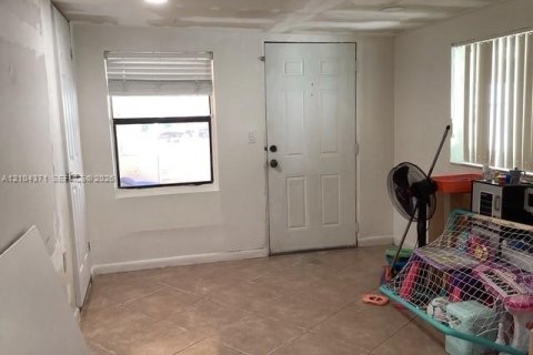 Casa en venta en Hollywood, Florida, 3 dormitorios, 125.23 m2 № 2411320 - foto 20