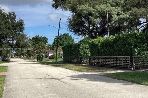 Casa en venta en Hollywood, Florida, 3 dormitorios, 125.23 m2 № 2411320 - foto 30
