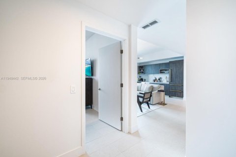 Снять в аренду кондоминиум в Майами, Флорида 2 спальни, 84.26м2, № 2004646 - фото 27