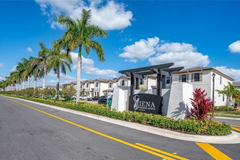 Adosado en venta en Miami, Florida, 4 dormitorios, 169.08 m2 № 1994706 - foto 28