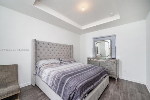 Adosado en venta en Miami, Florida, 4 dormitorios, 169.08 m2 № 1994706 - foto 14