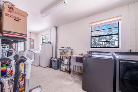 Купить виллу или дом в Лейк-Уэльс, Флорида 7 комнат, 125.42м2, № 1250321 - фото 20