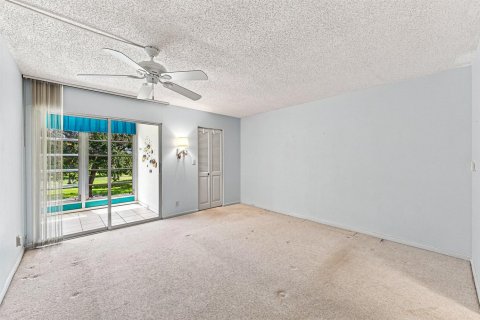Condominio en venta en Coconut Creek, Florida, 2 dormitorios, 107.4 m2 № 2259898 - foto 19