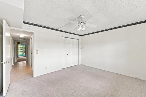 Condominio en venta en Coconut Creek, Florida, 2 dormitorios, 107.4 m2 № 2259898 - foto 25