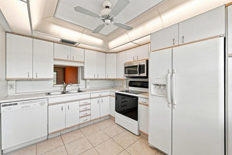 Condominio en venta en Coconut Creek, Florida, 2 dormitorios, 107.4 m2 № 2259898 - foto 2
