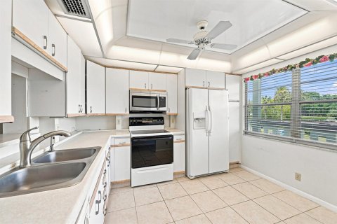 Condominio en venta en Coconut Creek, Florida, 2 dormitorios, 107.4 m2 № 2259898 - foto 10