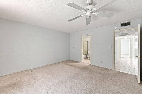 Condominio en venta en Coconut Creek, Florida, 2 dormitorios, 107.4 m2 № 2259898 - foto 20