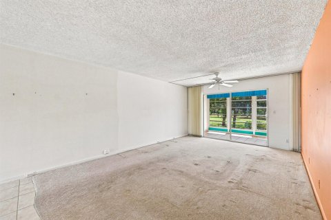 Condominio en venta en Coconut Creek, Florida, 2 dormitorios, 107.4 m2 № 2259898 - foto 14